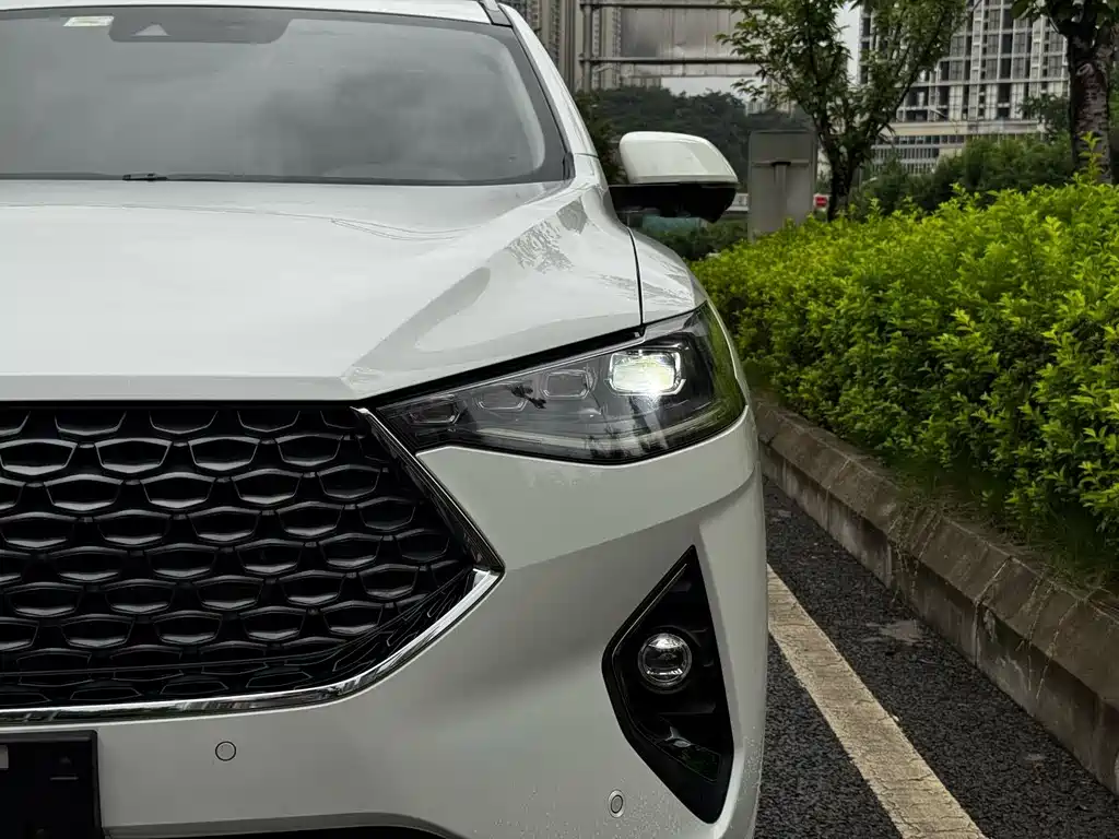 Haval F7 2.0 T 2 WD i