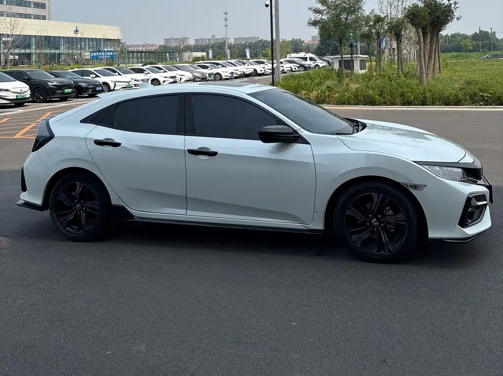 Civic HATCHBACK 220 TURBO CVT Trend Cool Control
