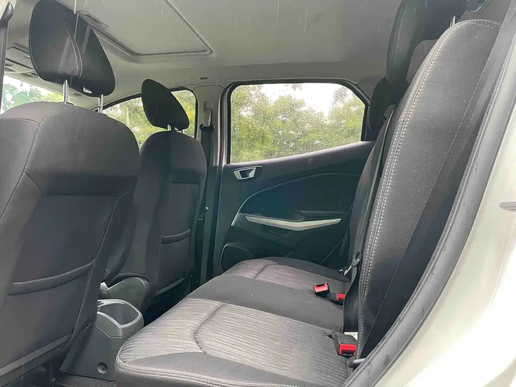 EcoSport 1.0 L GTDi Manual Distinguished