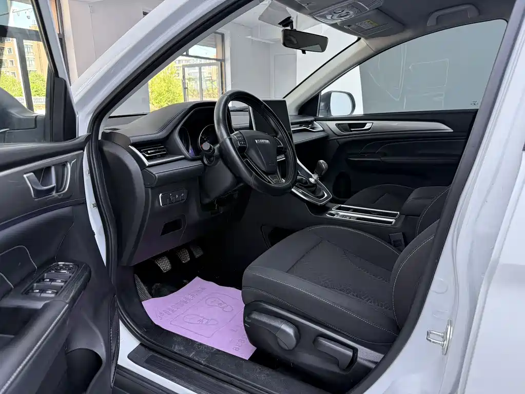 Haval M6 PLUS 1.5 T Manual Elite Connected