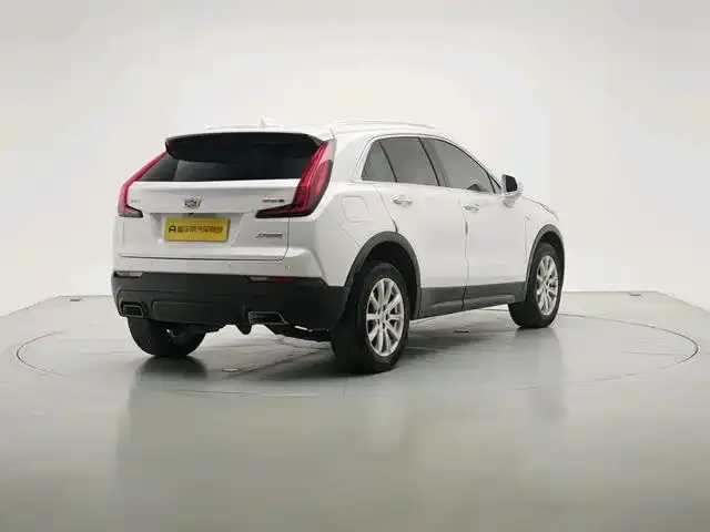Cadillac XT4 28 T 2 WD Tech