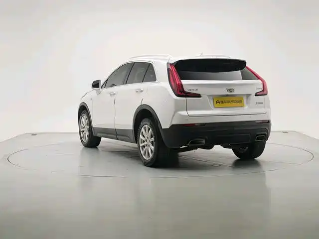 Cadillac XT4 28 T 2 WD Tech