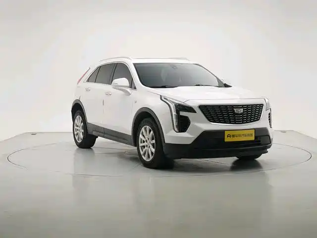 Cadillac XT4 28 T 2 WD Tech