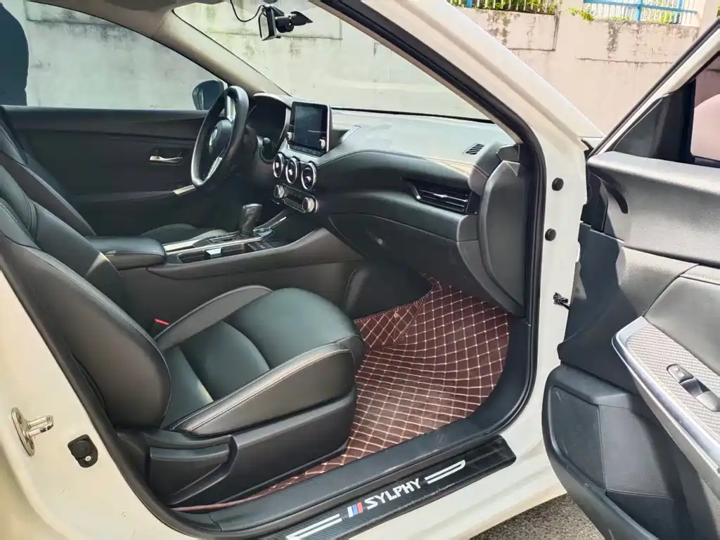 Sylphy 1.6 L XL CVT Joy