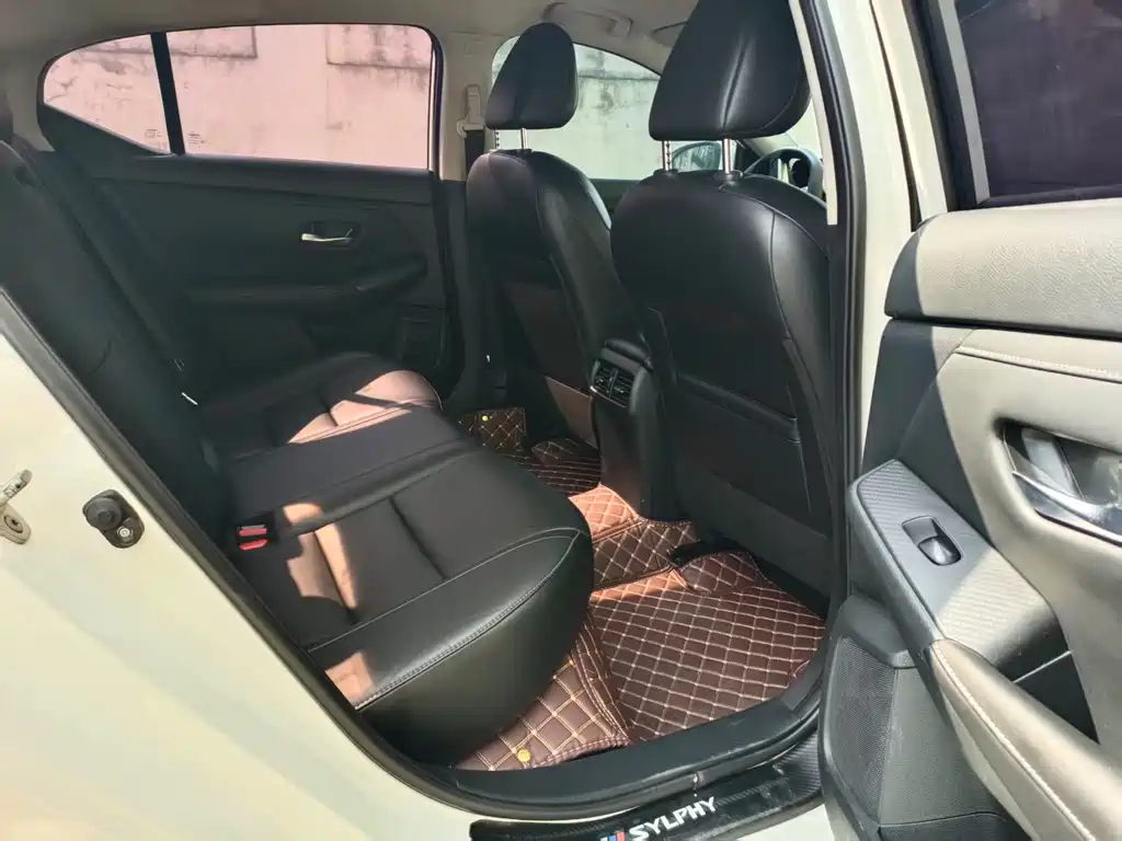 Sylphy 1.6 L XL CVT Joy