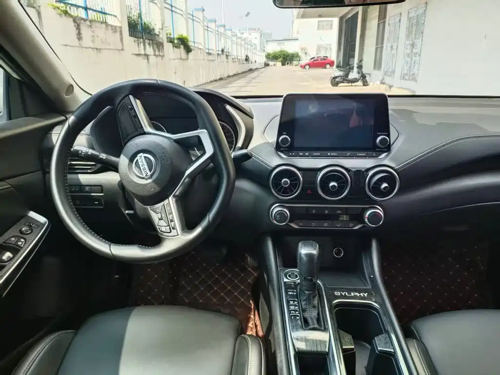 Sylphy 1.6 L XL CVT Joy