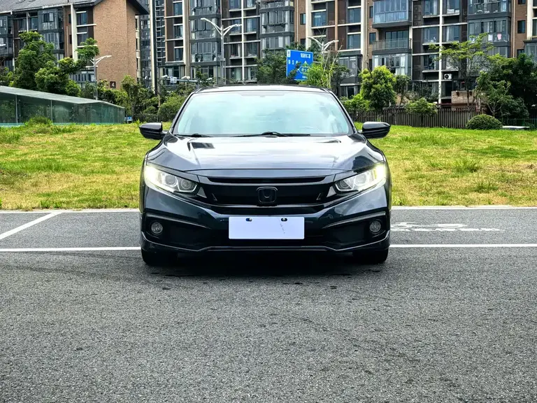 Honda Civic 220 TURBO CVT Luxury