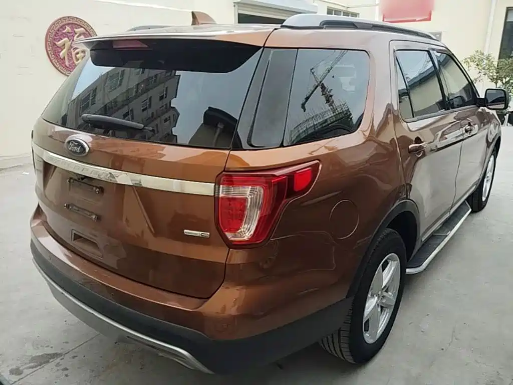 Explorer (Import) 2.3 T Style