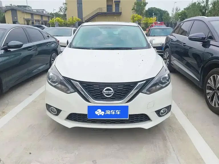 Nissan Sylphy 1.6 XV CVT Connected Premium CN-V