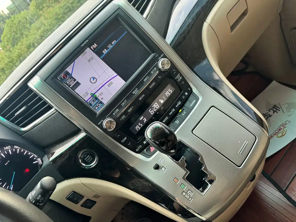 Alphard 3.5 L Luxury