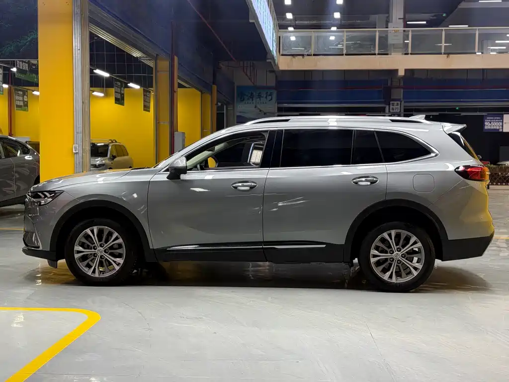 Envision Plus Envision Plus 652 T 5-seat Luxury