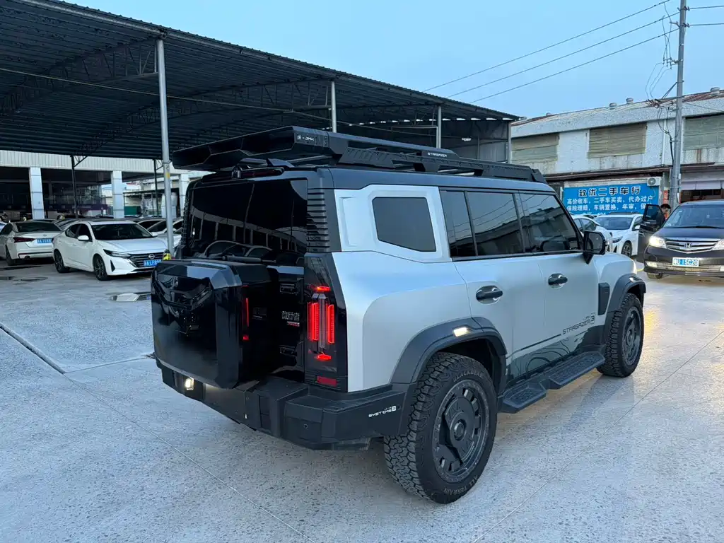 Jetour Traveller 2.0 T 4 WD Silver Dragon