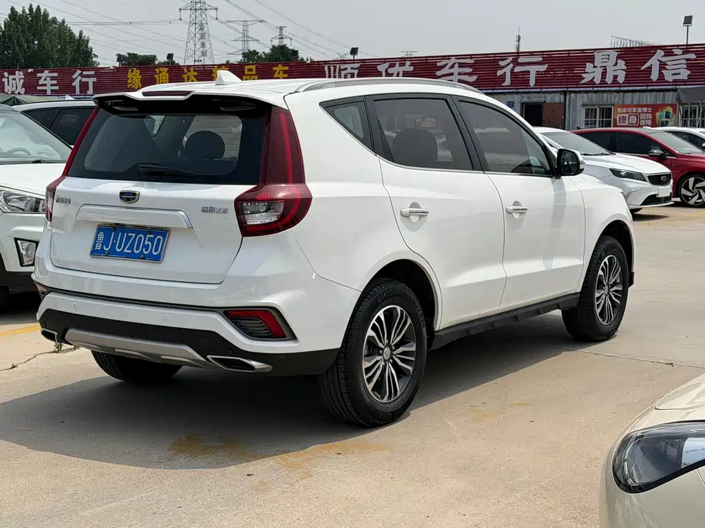 Vision X6 1.8 L Manual 4 G Connected Luxury