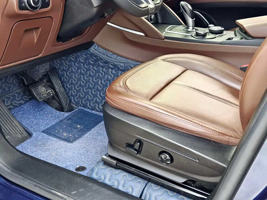 Stelvio 2.0 T 200 HP Luxury