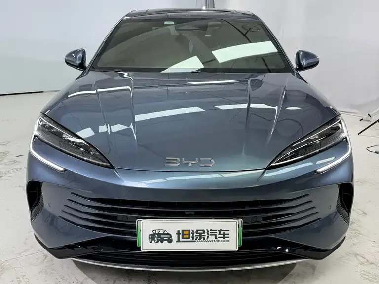BYD Seal 07 DM-i DM-i 1.5 T 125 km Flagship