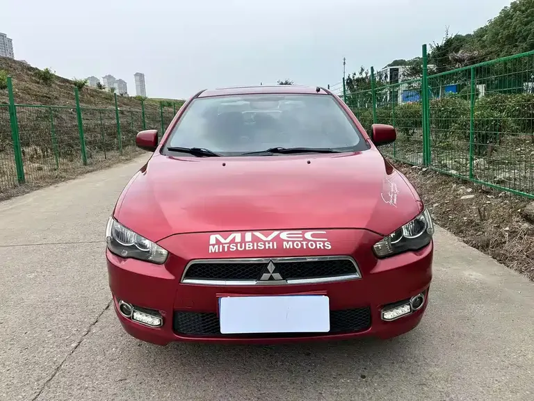 Mitsubishi Lancer EX Fashion 1.8 L Manual Comfort