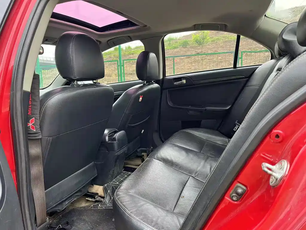 Lancer EX Fashion 1.8 L Manual Comfort