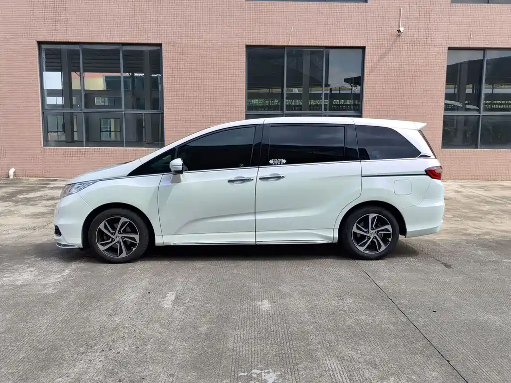 Odyssey 2.4 L Smart Enjoyment