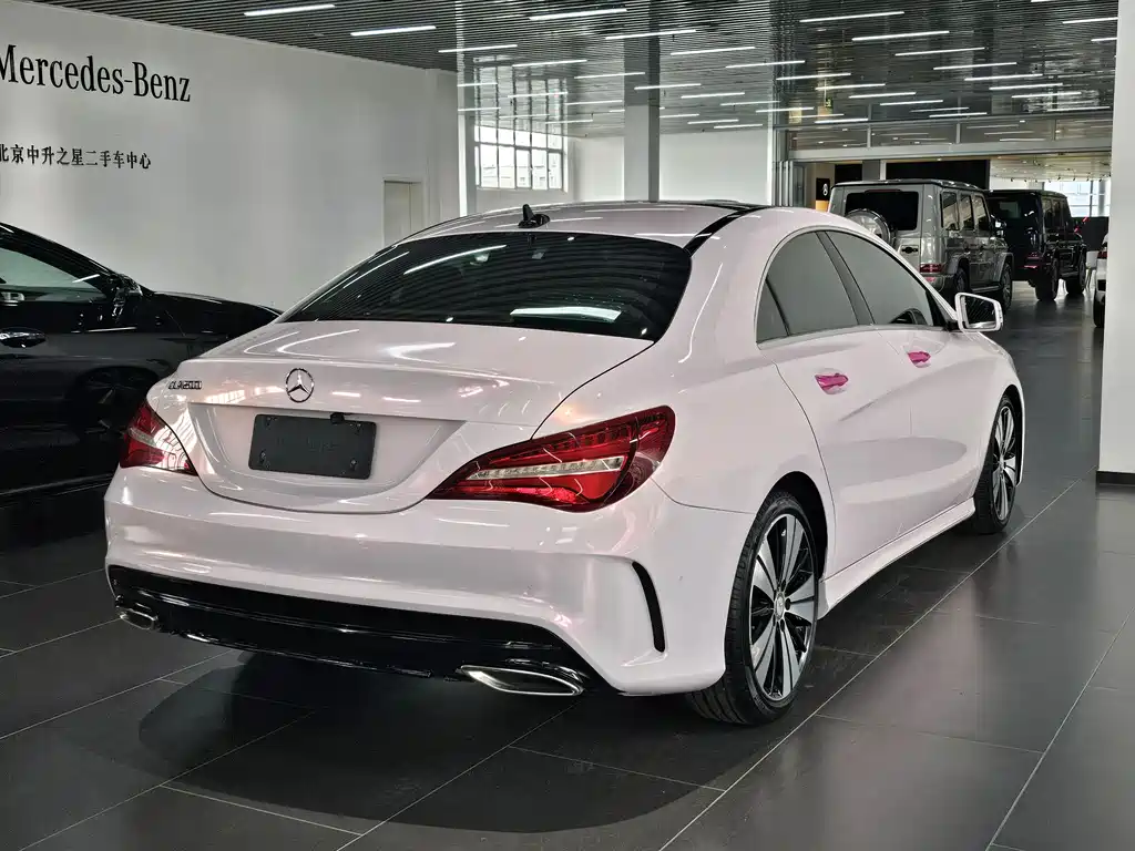 Mercedes-Benz CLA (Import) CLA 200 Fashion