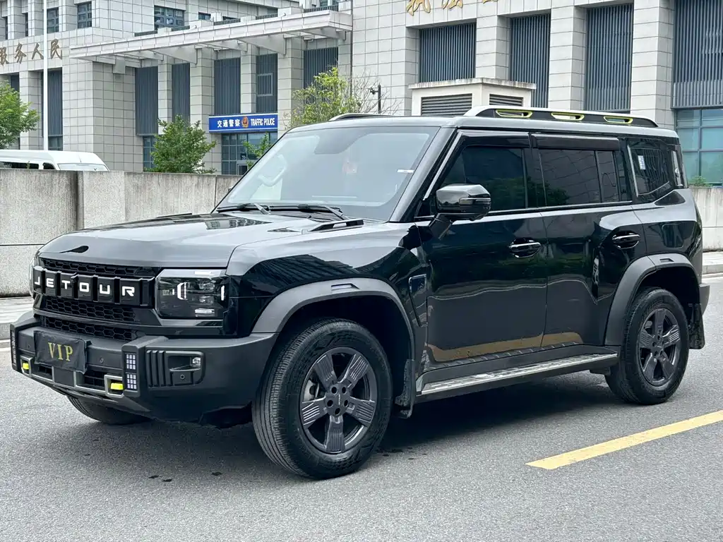 Jetour Traveller 1.5 T 2 WD Discovery PRO