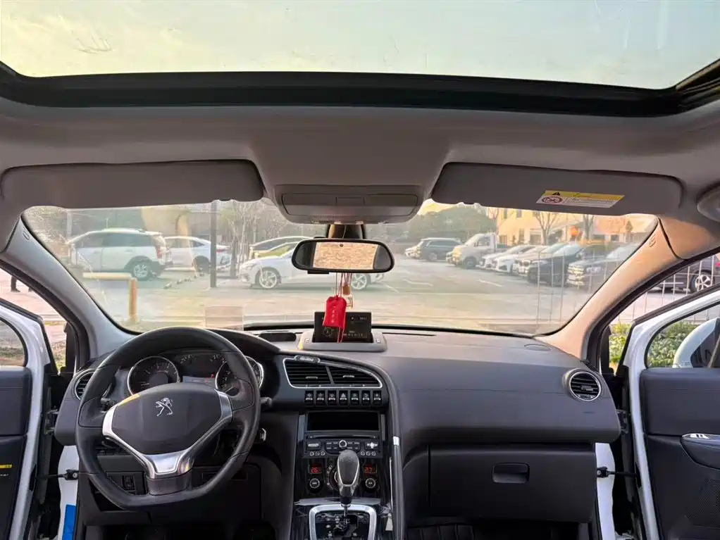 Peugeot 3008 1.6 THP Roland · Garros