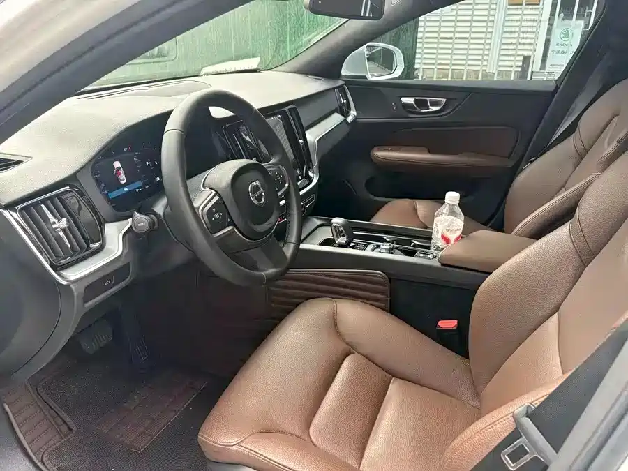 Volvo S60 B4 Smart Ease Luxury
