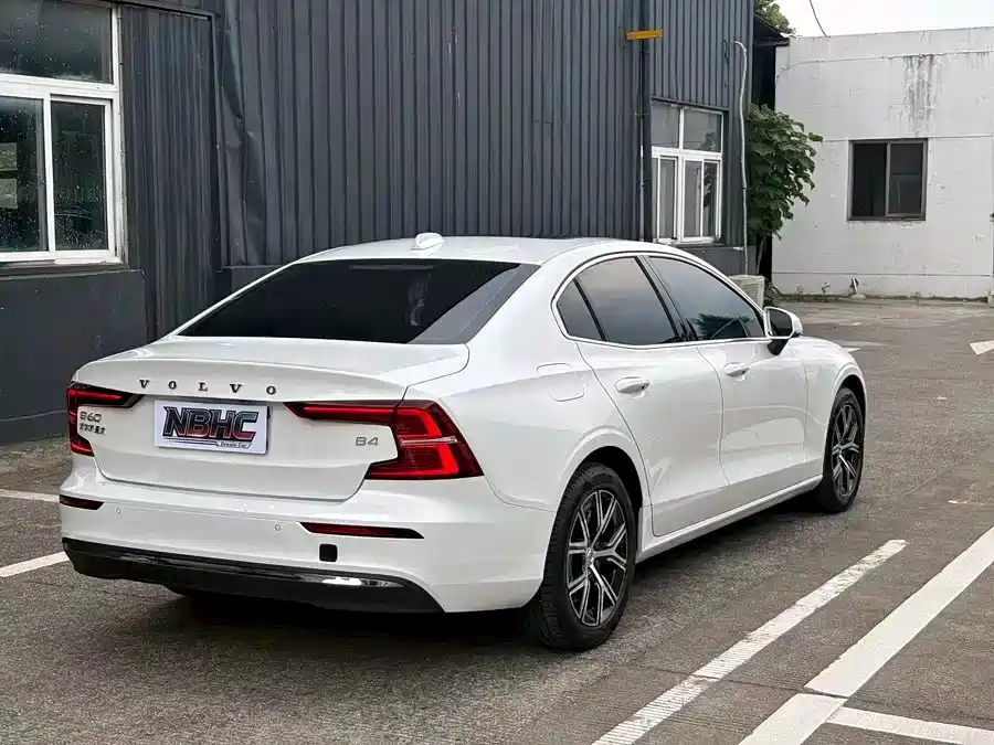 Volvo S60 B4 Smart Ease Luxury