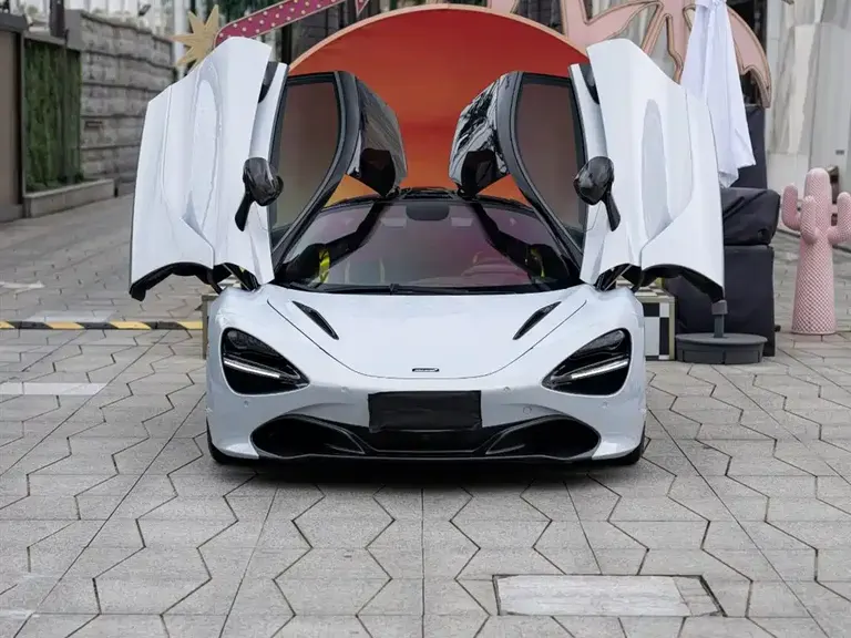 McLaren 720 S 4.0 T Coupe