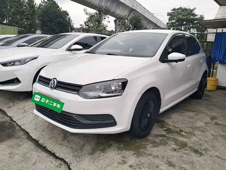 Volkswagen Polo 1.5 L Auto Safe Drive