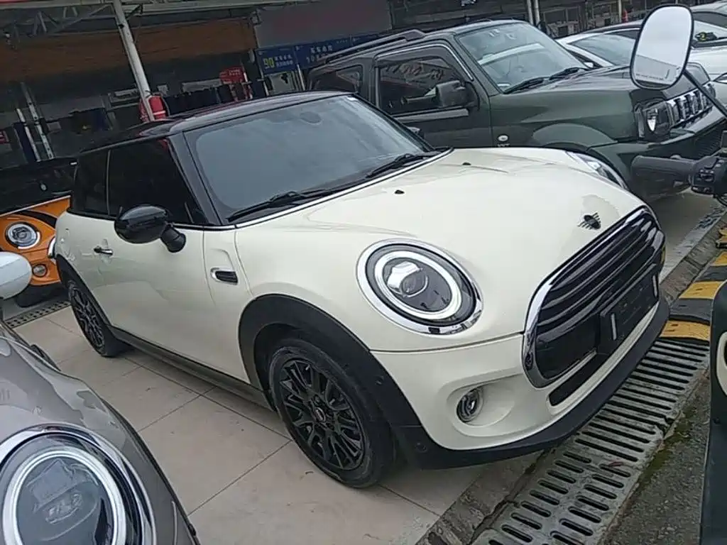 MINI 1.5 T COOPER Classic
