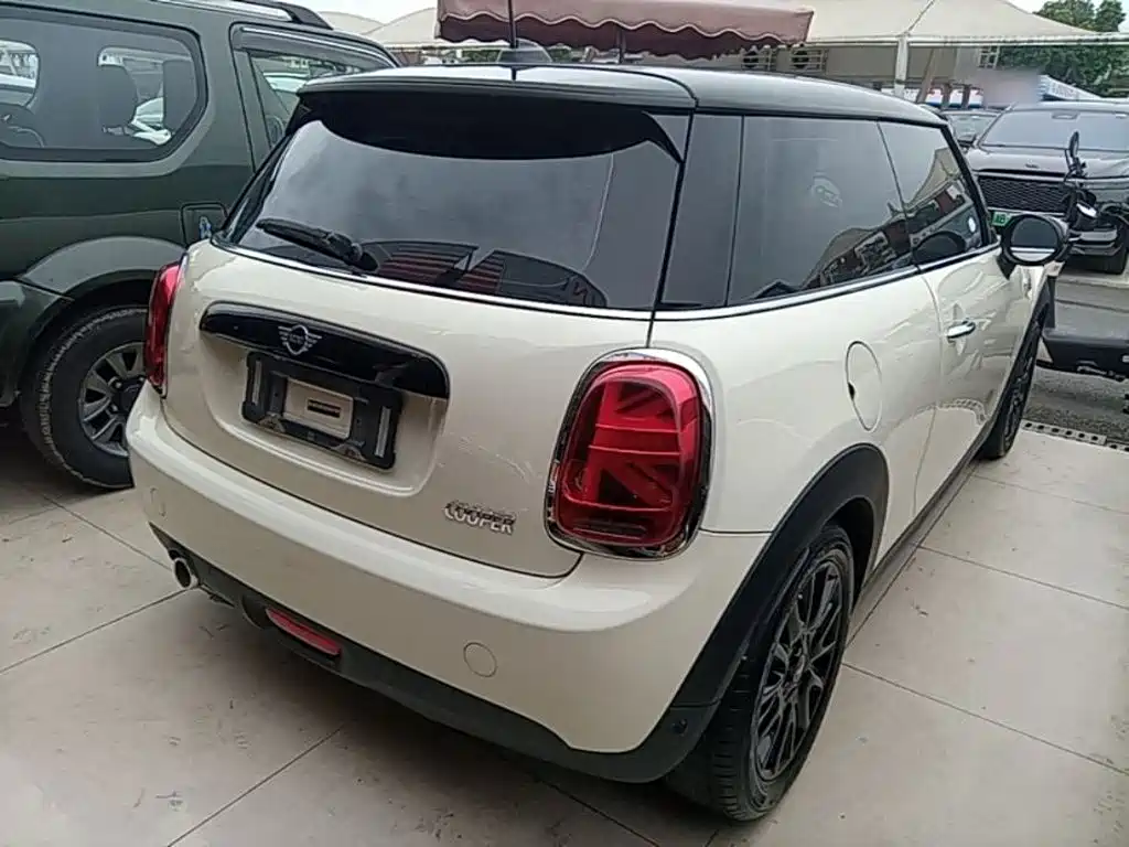 MINI 1.5 T COOPER Classic