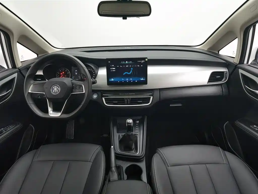 Song MAX 宋MAX 2021款 升级版 1.5 T 手动豪华型 7座
