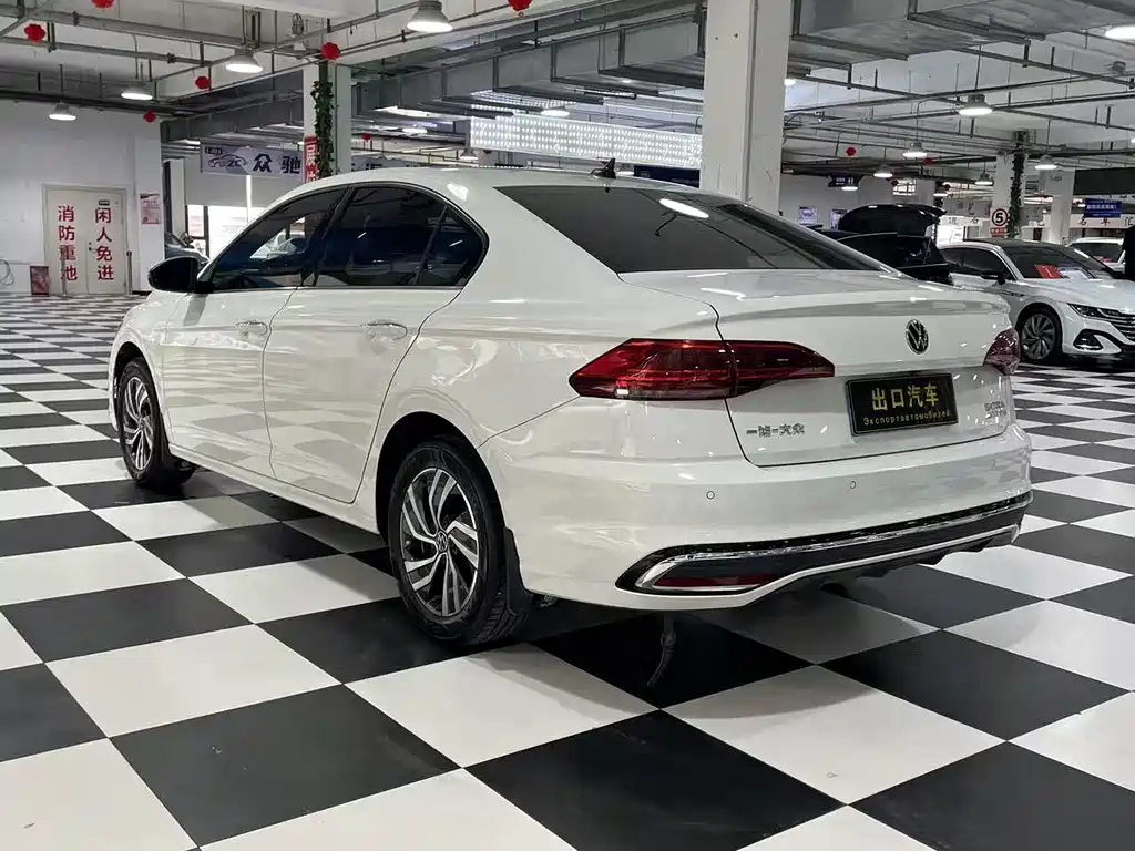 Bora 200 TSI DSG Joy Travel