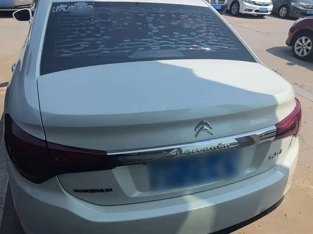 Citroen C4 L 雪铁龙C4 L 2016款 1.2 T 手动领先型
