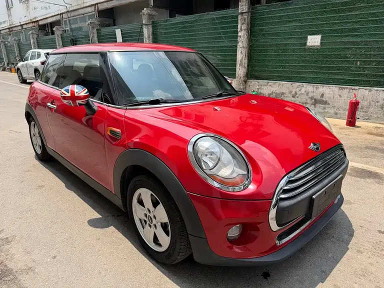 MINI 1.2 T ONE