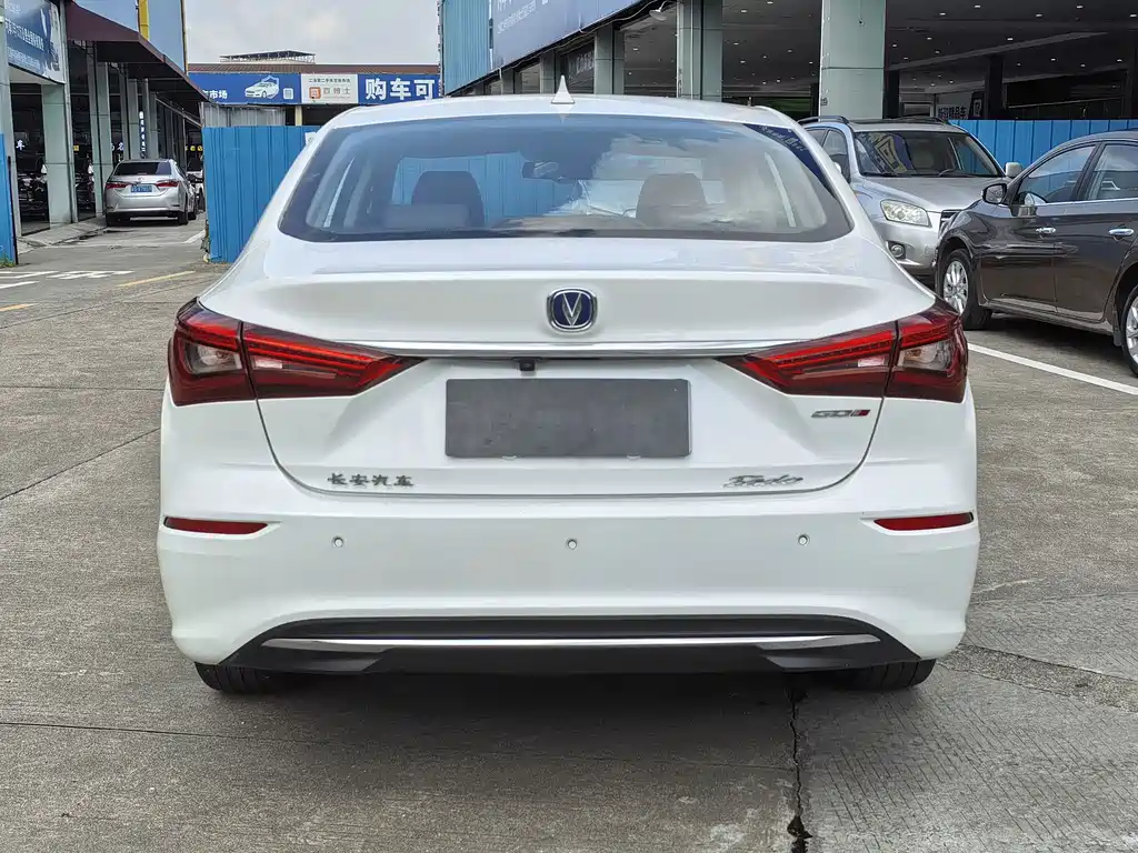 Eado 逸动 2018款 高能版 1.6 L GDI 自动争锋型 国V