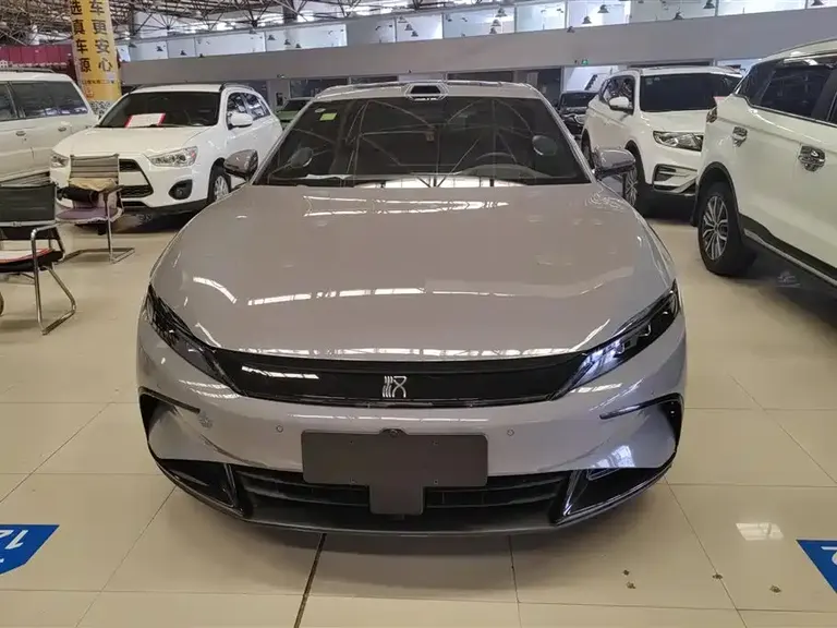 BYD Han DM-i Smart Drive 125 KM Honored
