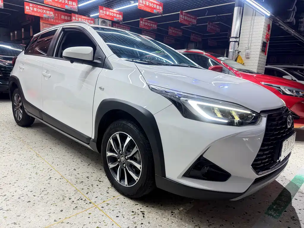 YARiS L Zhixuan Zhixuan X 1.5 L CVT Luxury PLUS