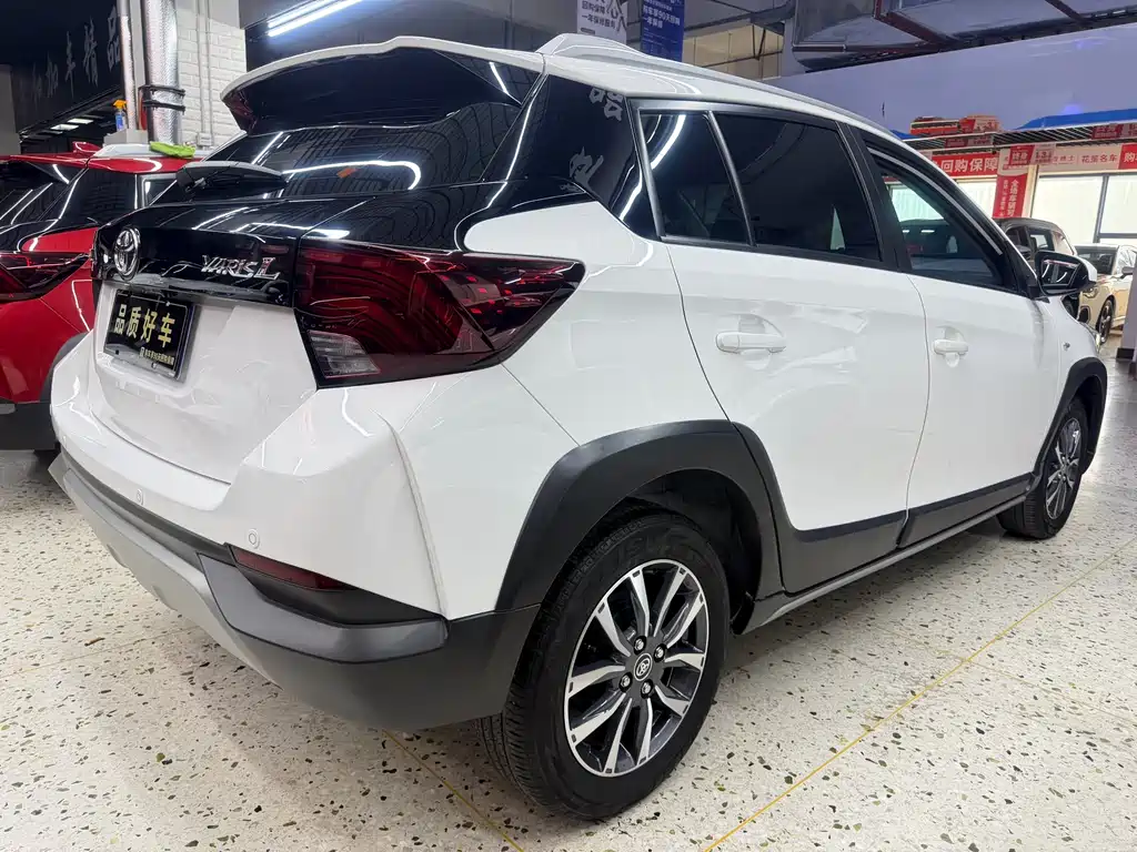 YARiS L Zhixuan Zhixuan X 1.5 L CVT Luxury PLUS