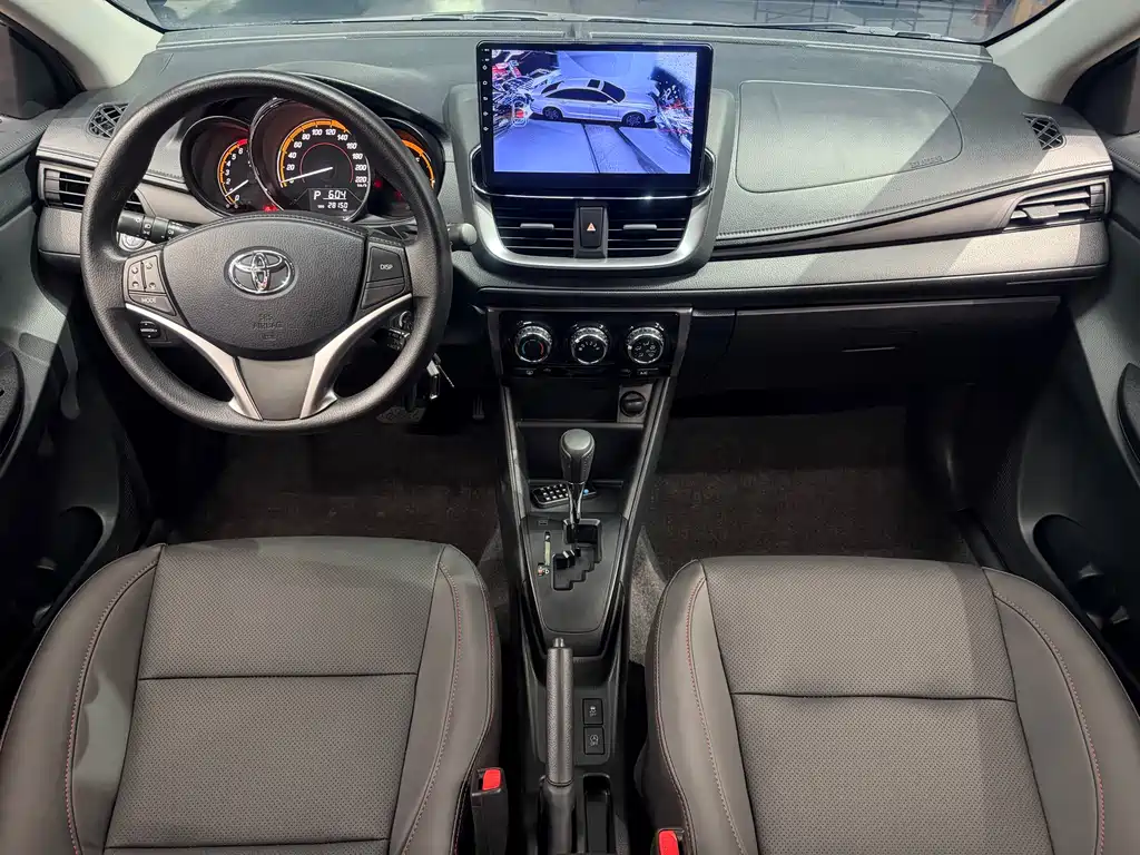 YARiS L Zhixuan Zhixuan X 1.5 L CVT Luxury PLUS