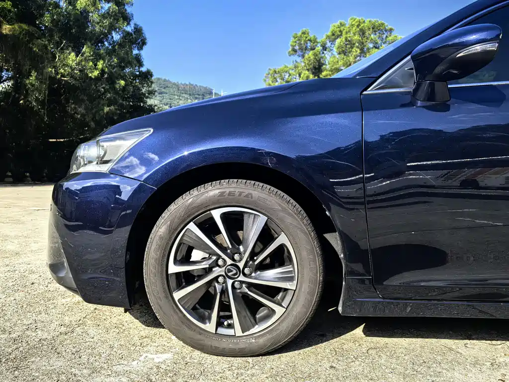 Lexus CT CT200 h Elite Mono CN-V