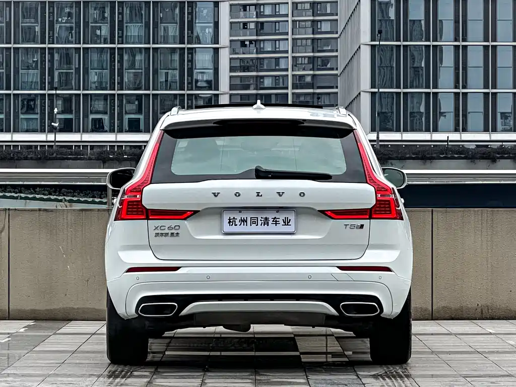 Volvo XC60 沃尔沃XC60 2019款 T5 四驱智雅运动版 国VI