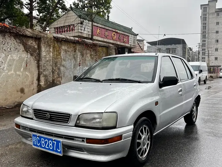 FAW Xiali Xiali 03 1.3 L Manual