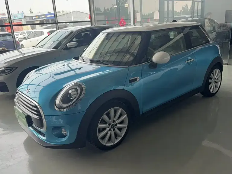 MINI 1.5 T COOPER Artist