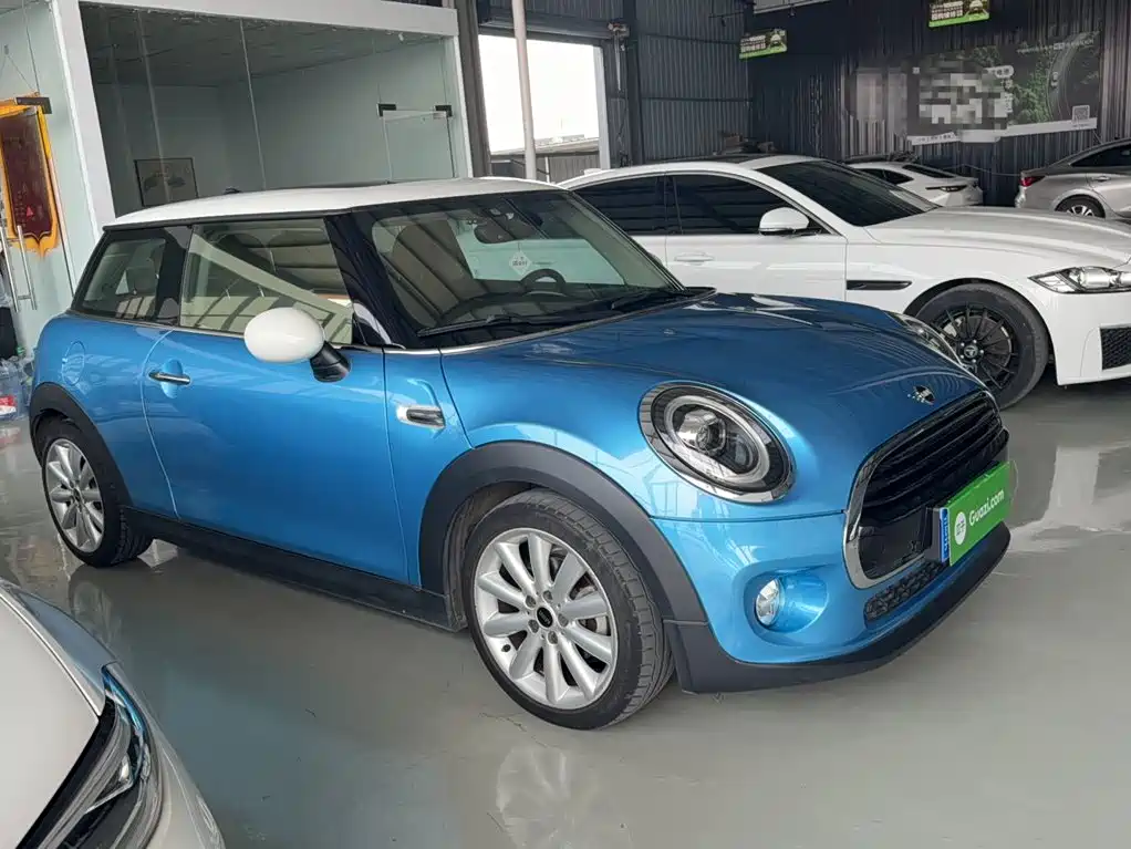 MINI 1.5 T COOPER Artist