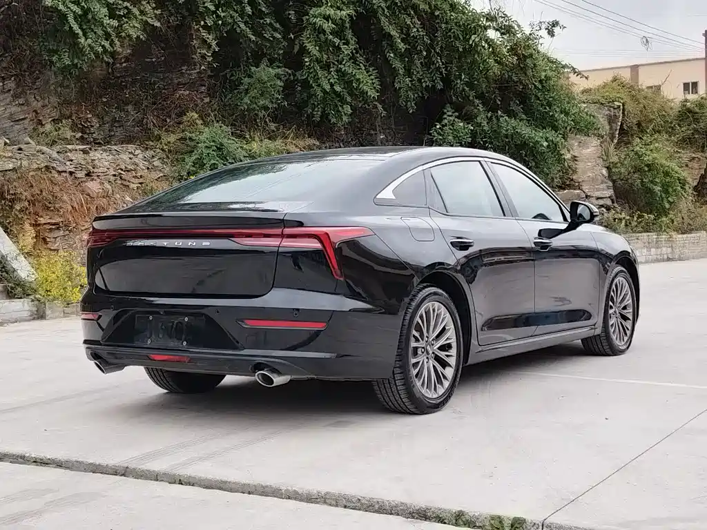 Besturn B70 3 rd Gen 1.5 T Auto Pleasure 70 Anniversary