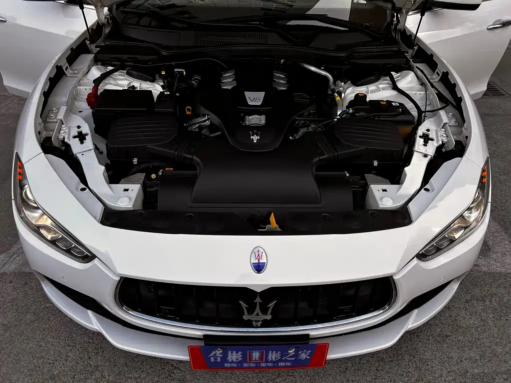 Ghibli 3.0 T Standard