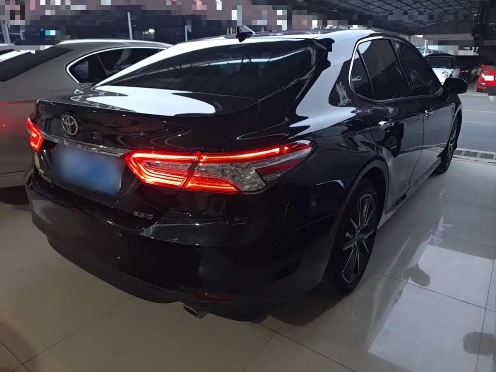 Camry 2.5 G Luxury