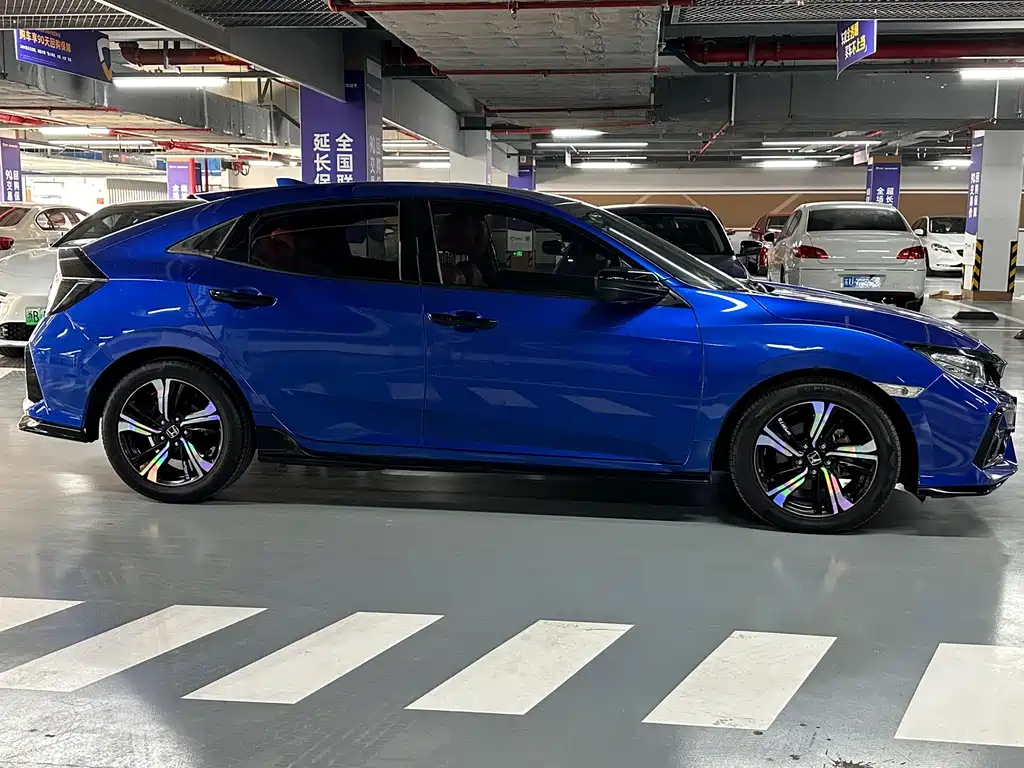 Civic HATCHBACK 220 TURBO CVT Trend Cool Control