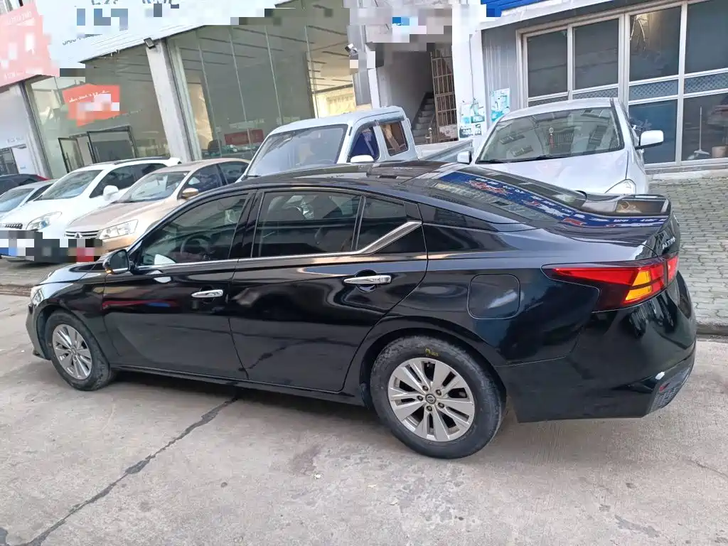 Teana 2.0 L XE Exclusive